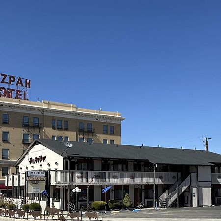Jim Butler Inn & Suites Tonopah Buitenkant foto