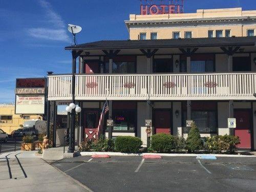 Jim Butler Inn & Suites Tonopah Kamer foto